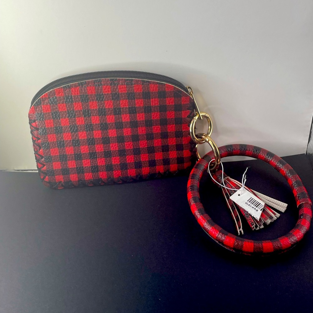 HOT TAMALE! RED AND BLACK WRISTLET PURSE WITH CIRCULAR HANDLE